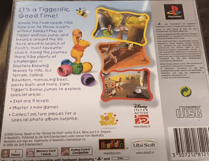 Disney Tigger's Honey Hunt kaytetty PS1 Manuaalissa piirroksia etukannessa halkeama ei kansikuvaa, manuaali toimii