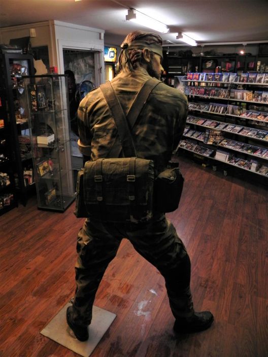 Metal Gear Solid 3 - Life size patsas Metal Gear Solid 3: Snake Eater