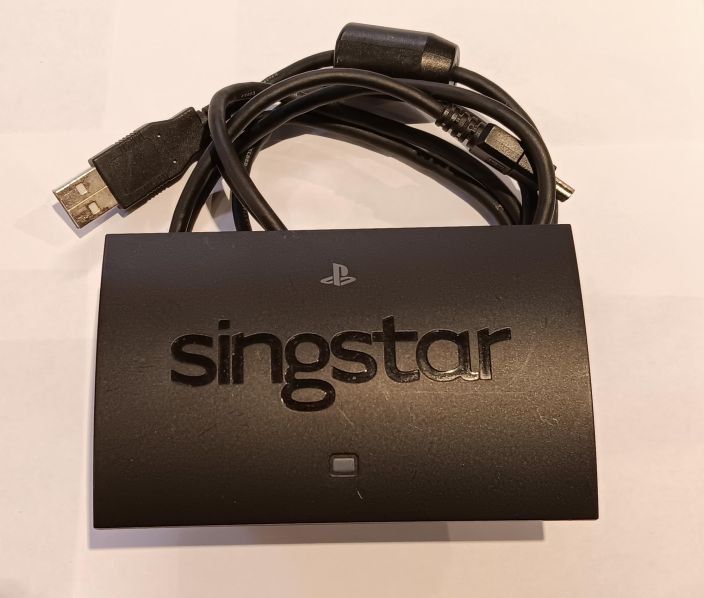 Langattomat SingStar Mikit PS3/PS4 + Pussi Sisaltaa Molemmat mikit Singstar Pussissa seka