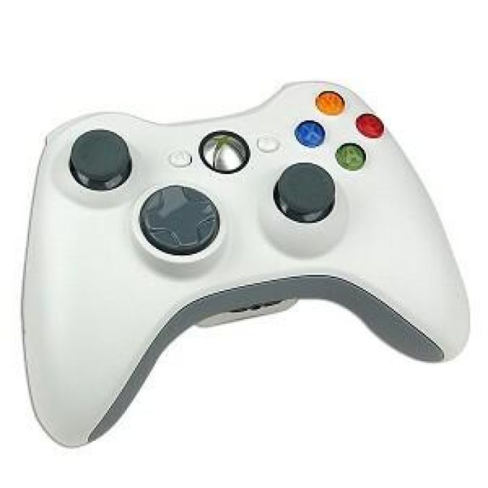 Xbox 360 Langaton ohjain Valkoinen valkoinen kaytetty Toimii 2kpl AA pattereilla ( Patterit ei tule mukaan)