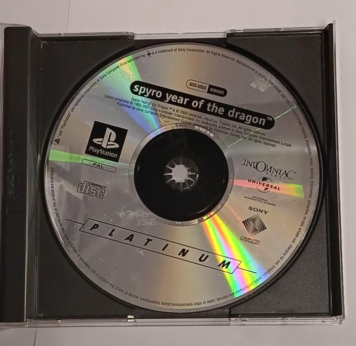 Spyro Year of the Dragon Loose PS1 Kaytetty Pelkka peli, ei alkuperaisia kansipahveja