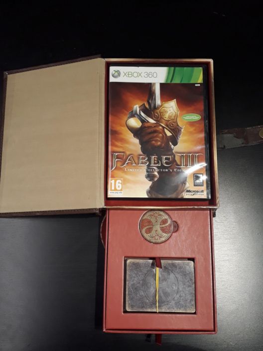 Fable III Limited Collectors Edition kaytetty XBOX 360 Kaytetty