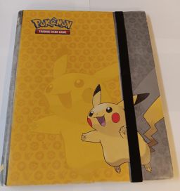Pikachu Pro Binder Kansio Käytetty