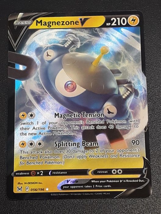 Magnezone V 056/196 Kunto: NM/M