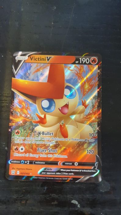 Victini V 021/163 Kunto: NM