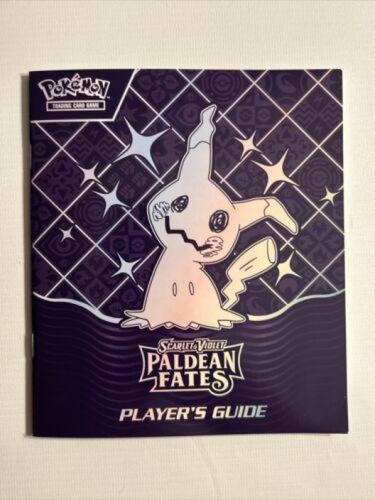 Pokemon Player's Guide Paldean Fates Taydellinen kuvallinen korttilista taydentamaan