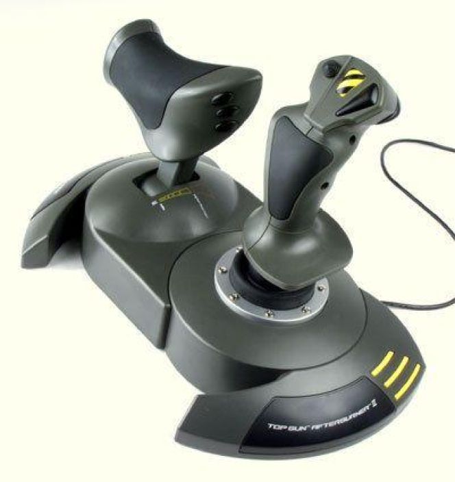 Top Gun Thrustmaster Afterburner II Flight Joystick PC kaytetty. mutta hyvassa kunnossa.