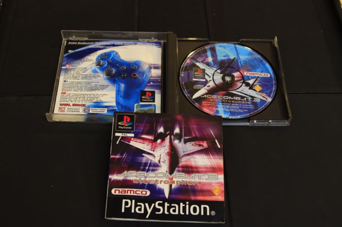 ACE COMBAT 3 Electrousphere kaytetty PS1 Manuaali loytyy