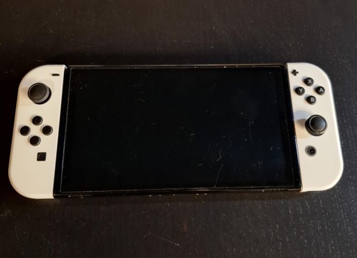 Nintendo Switch konsoli valkoinen OLED käytetty tuotekuva 1