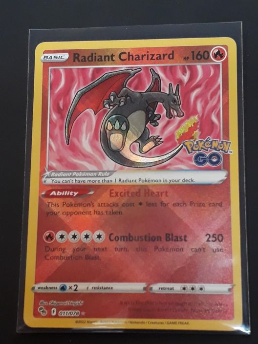 Radiant Charizard 011/078 Kunto: Excellent