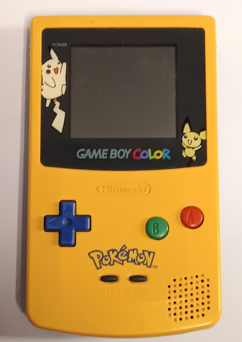 Gameboy Color PIKACHU versio Takakansi puuttuu 