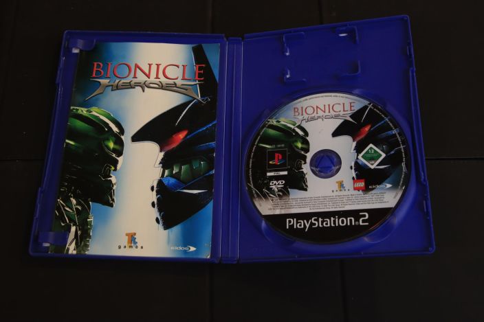Bionicle Heroes kaytetty PS2 Manuaali loytyy SE DK NO EN versio