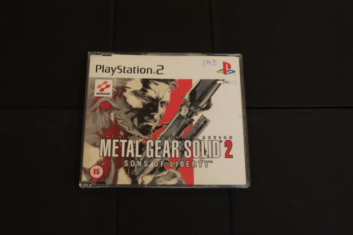 Metal gear solid 2 sons of liberty kaytetty PS2
