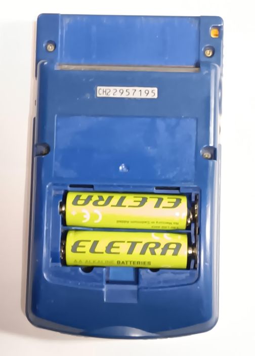 Gameboy Color PIKACHU versio Takakansi puuttuu 