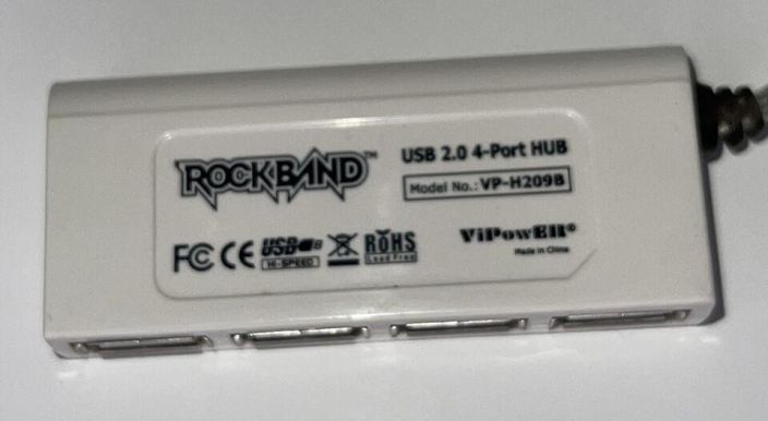 Rockband USB 2.0 4 Ports HUB jakaja Malli: VP-H209 Toimii: PS2, PS3, XBOX360 ja Wii konsoleilla
