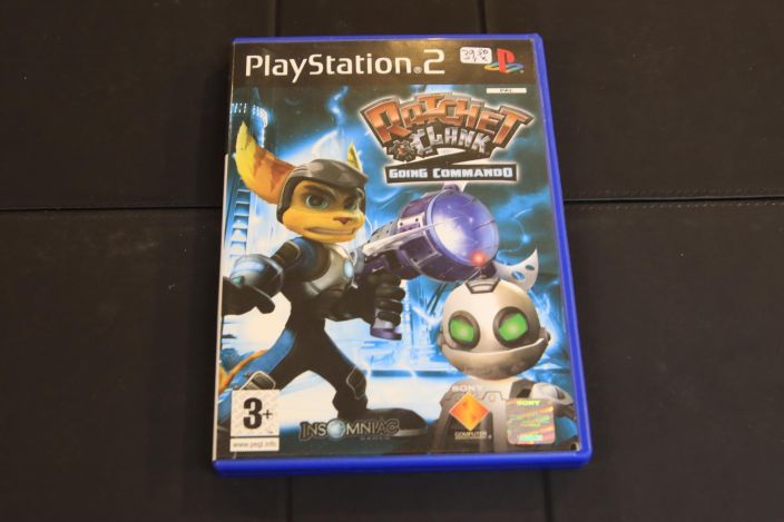 Ratchet and Clank 2 going commando kaytetty PS2 Suomi manuaali loytyy