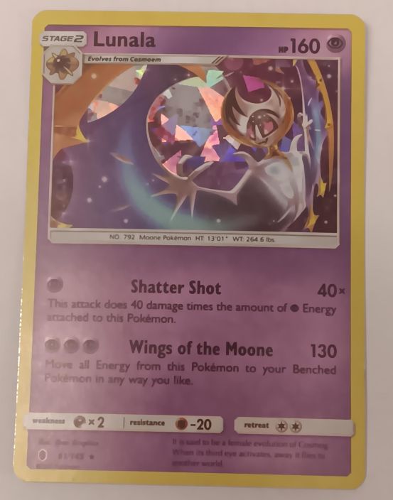 Lunala 61/145 Shattered Holo GD Kunto: Good