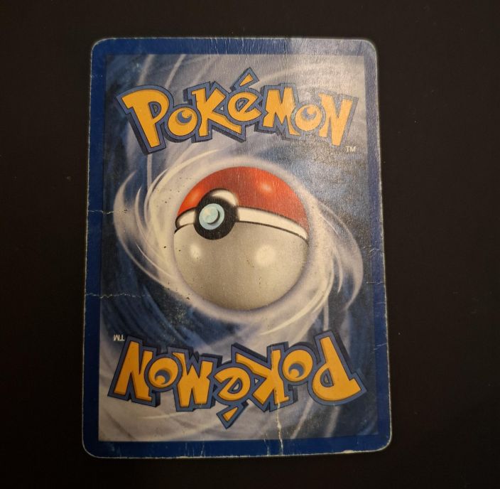 Charizard 4/102 Base Set Holo DMG tuotekuva 1