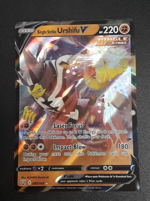 Single Strike Urshifu V 085/163 Kunto: NM/M