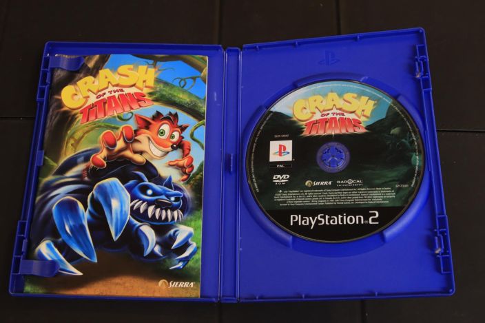 Crash of the Titans kaytetty PS2
