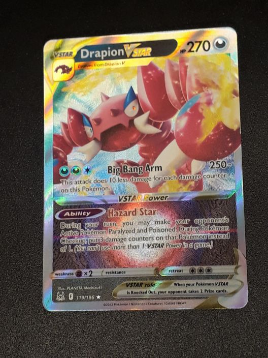 Drapion VSTAR 119/196 Kunto: NM/M