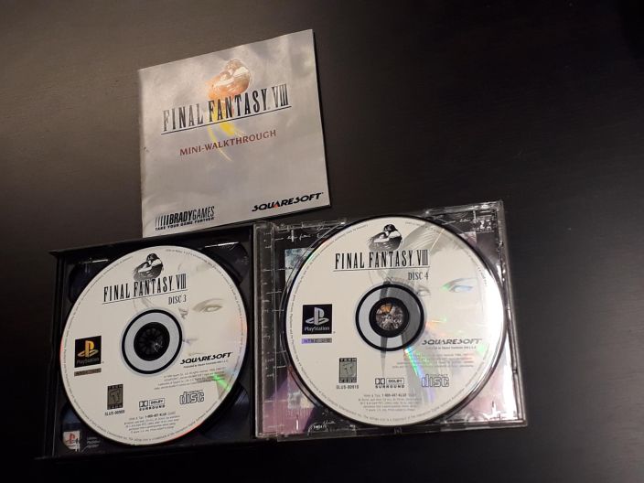 Final Fantasy VIII (USA versio) kaytetty PS1 Kaytetty mintti manuaali, platinum