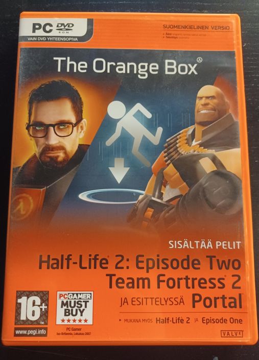 The Orange Box kaytetty PC Suomi versio