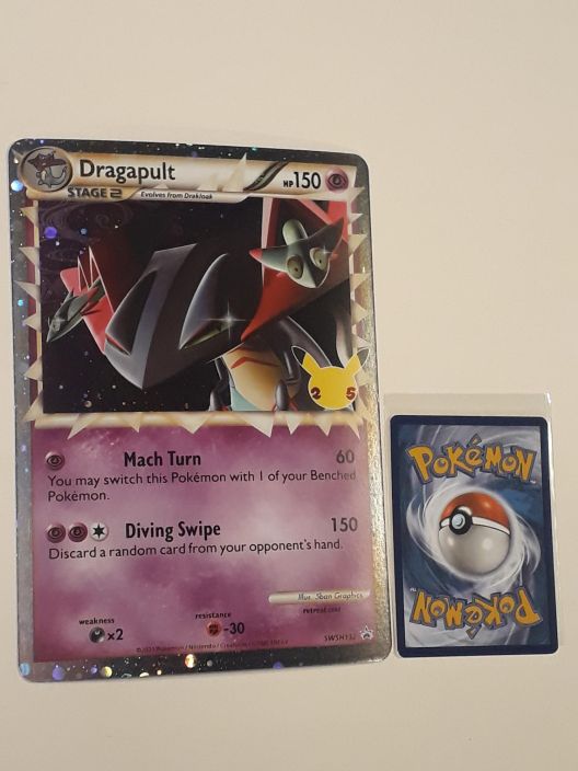 Pokemon Dragapult Iso Kortti