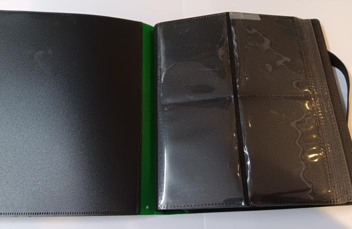 Ultra Pro Binder Forest Green Käytetty tuotekuva 1