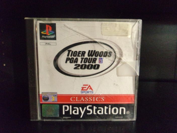 TIGER WOODS PGA TOUR 2000 PS1
