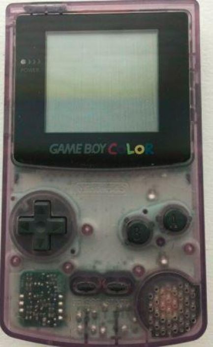 Gameboy color kaytetty lapinakyva patterikansi puuttuu