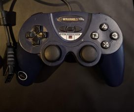 Williams F1 Team ohjain PS2 Käytetty